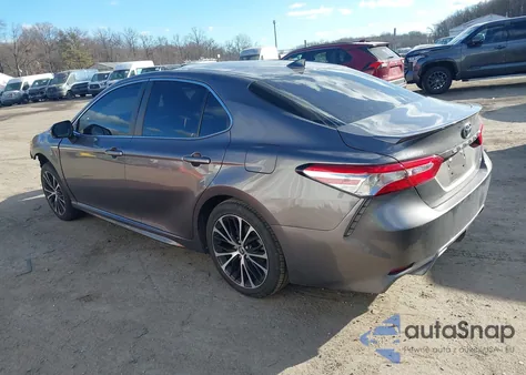2020 Toyota Camry Se z USA, uszkodzony, nr VIN 4T1J11AK2LU984400